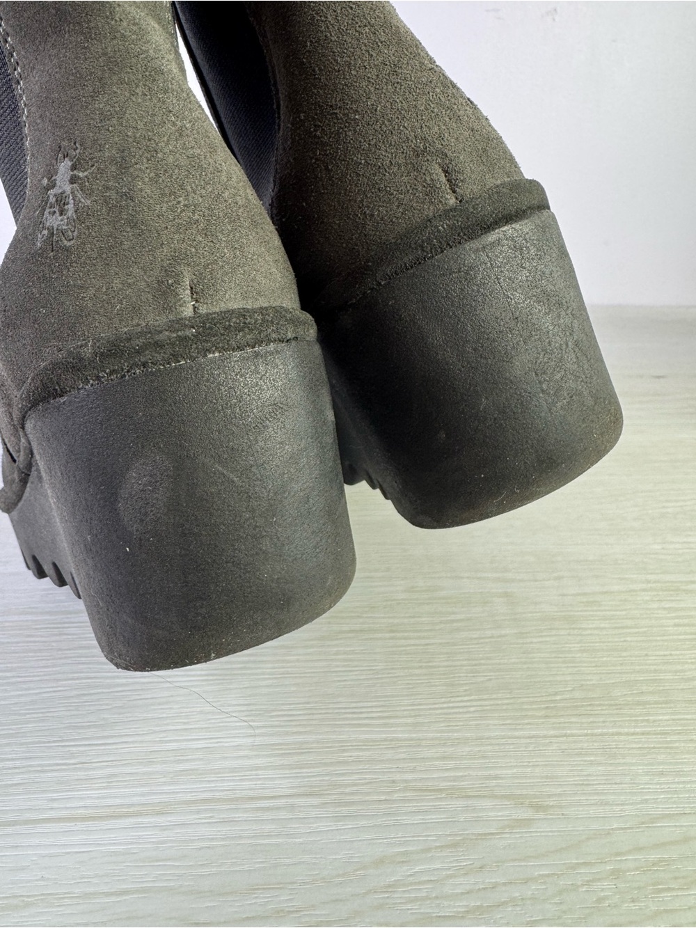 Fly London Bagu gray black suede Chelsea boots size 37 - Picture 8 of 10